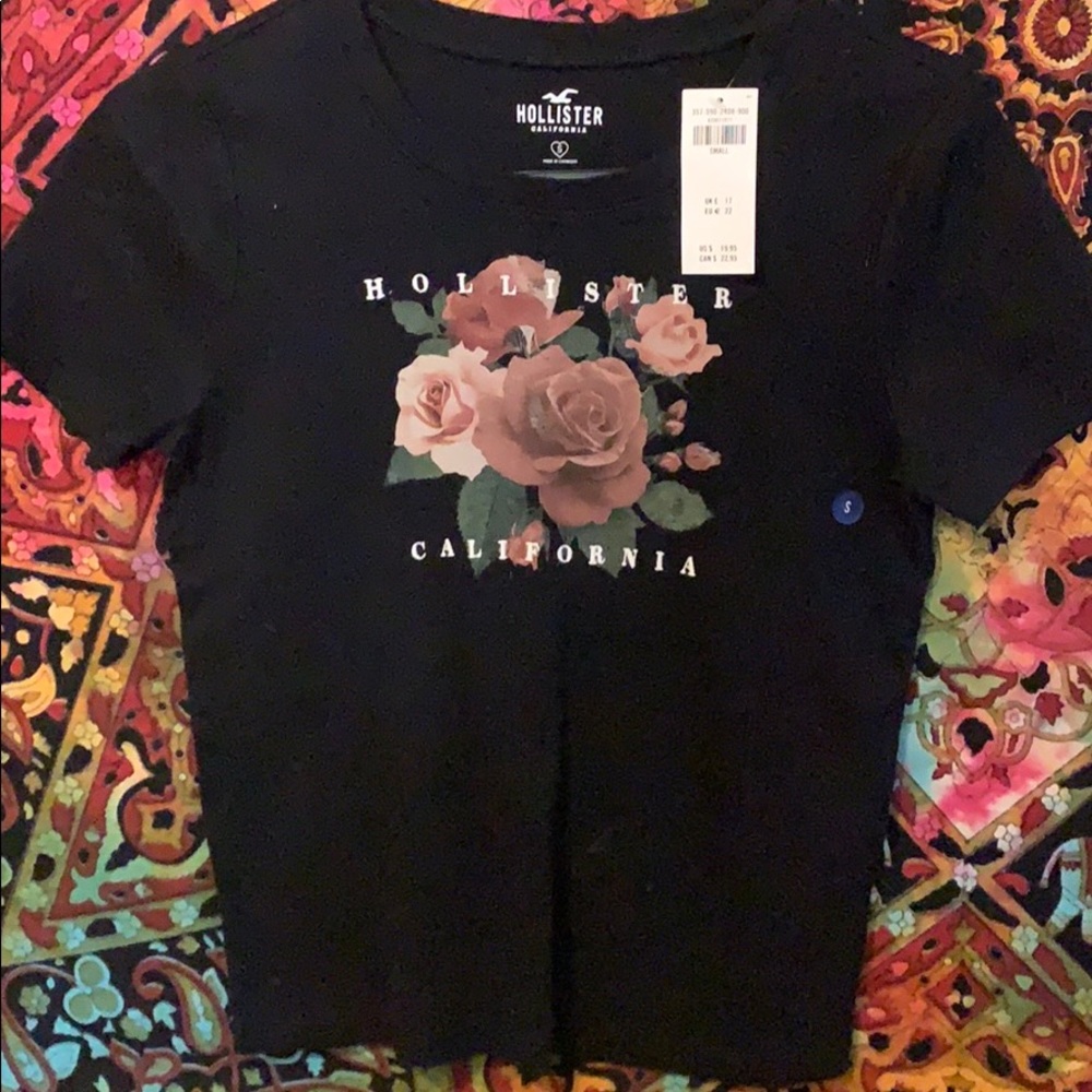Hollister tee shirt with rose